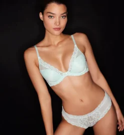 Natori Feathers Contour Plunge Bra 730023 -Pour Moi Bikinis Shop natori nat001 730023 cs1